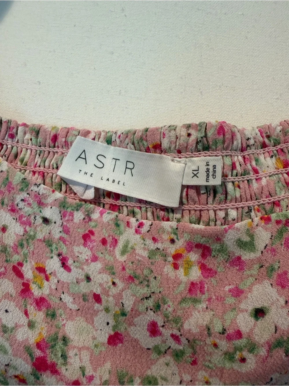 Astr The Label Pink Floral Puff-Sleeve Midi Dress